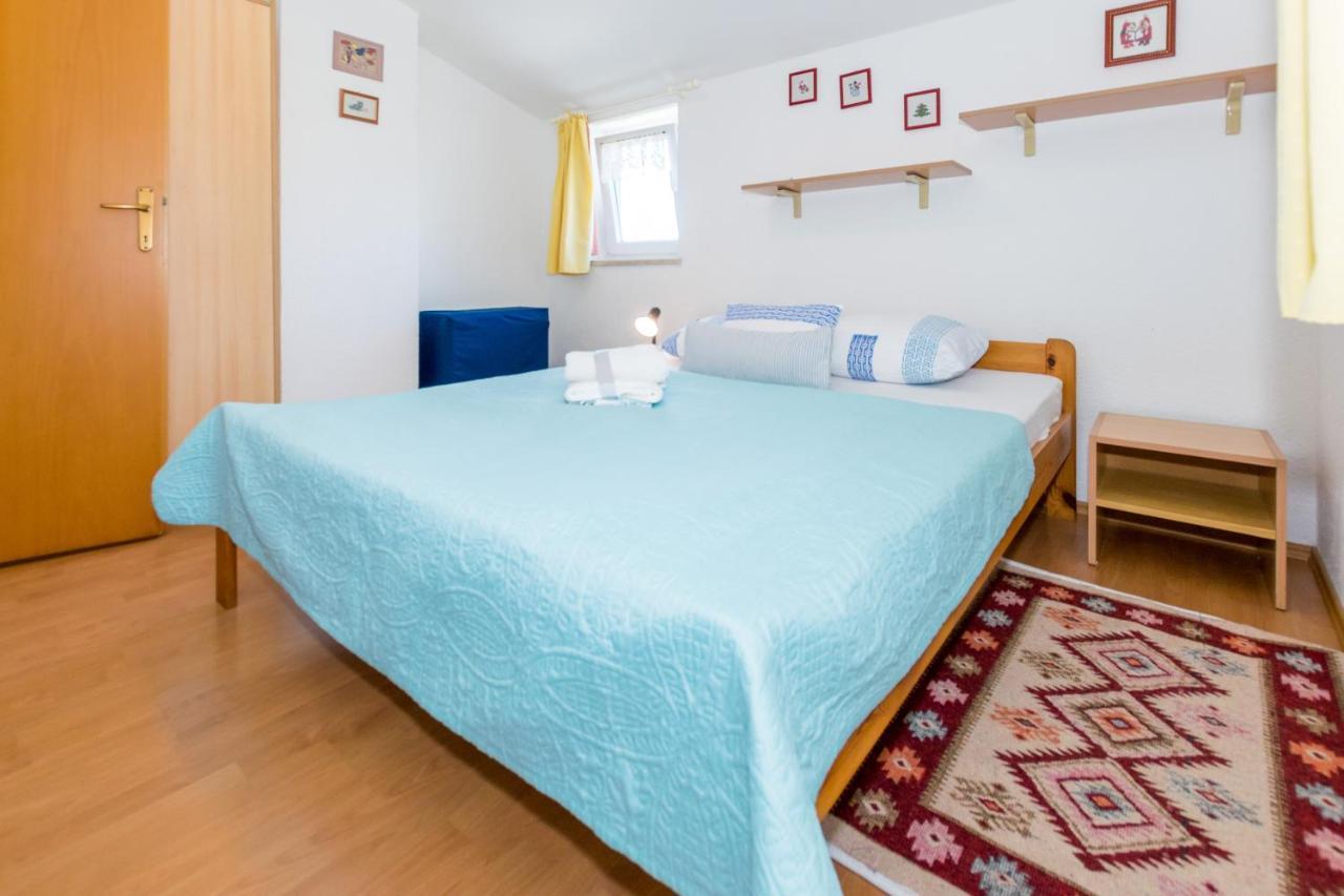 Cozy Apartments Emina Near The Sea 프레멘투라 외부 사진