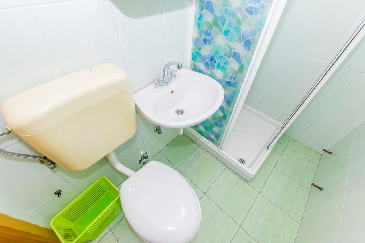 Cozy Apartments Emina Near The Sea 프레멘투라 외부 사진